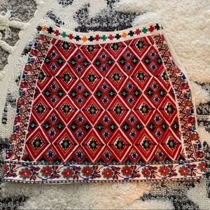 Embroidered skirt